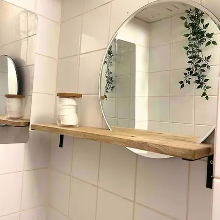 Cozy Studio In The Heart Of Kallio Next To Metro