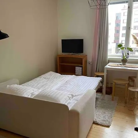 Cozy Studio In The Heart Of Kallio Next To Metro Ελσίνκι