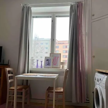 Cozy Studio In The Heart Of Kallio Next To Metro *